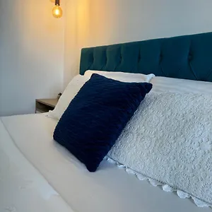 apt-elegant.hotels-in-tirana.com/