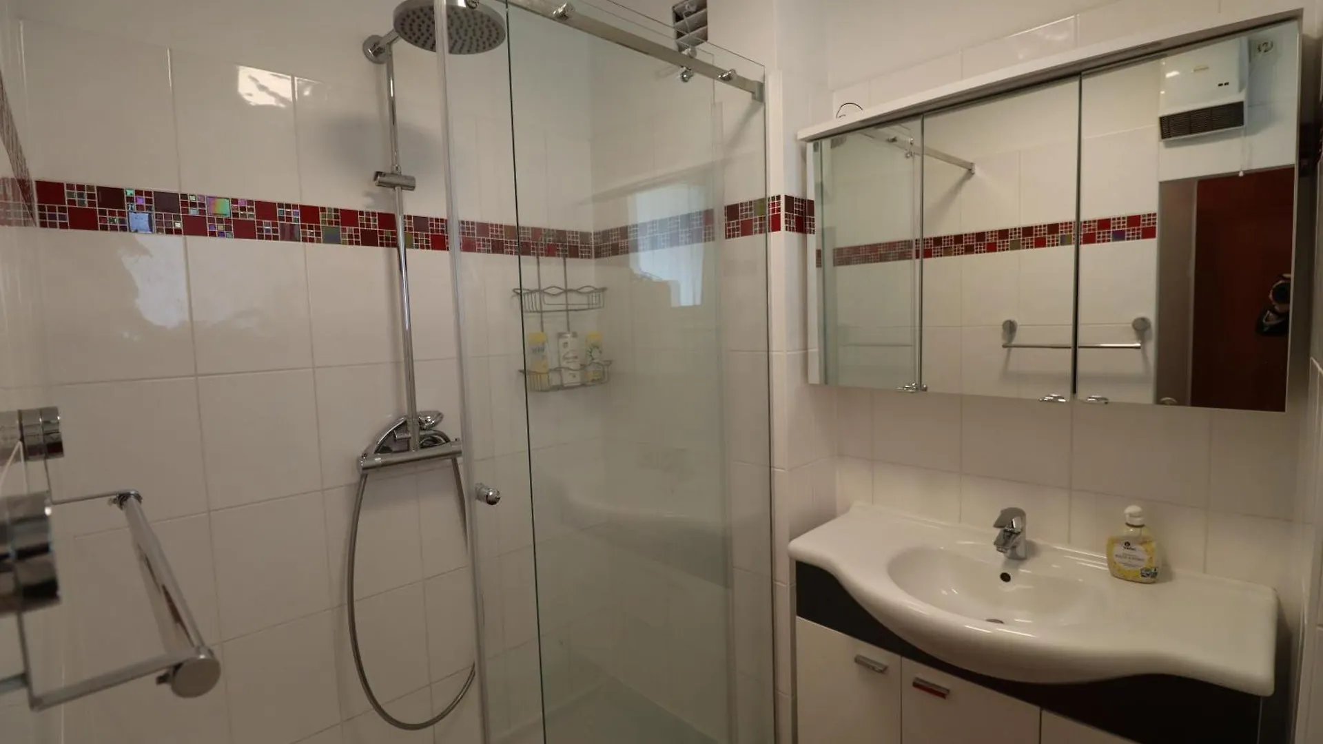 Exclusive Serviced Flat On Taborstrasse Wiedeń Apartament