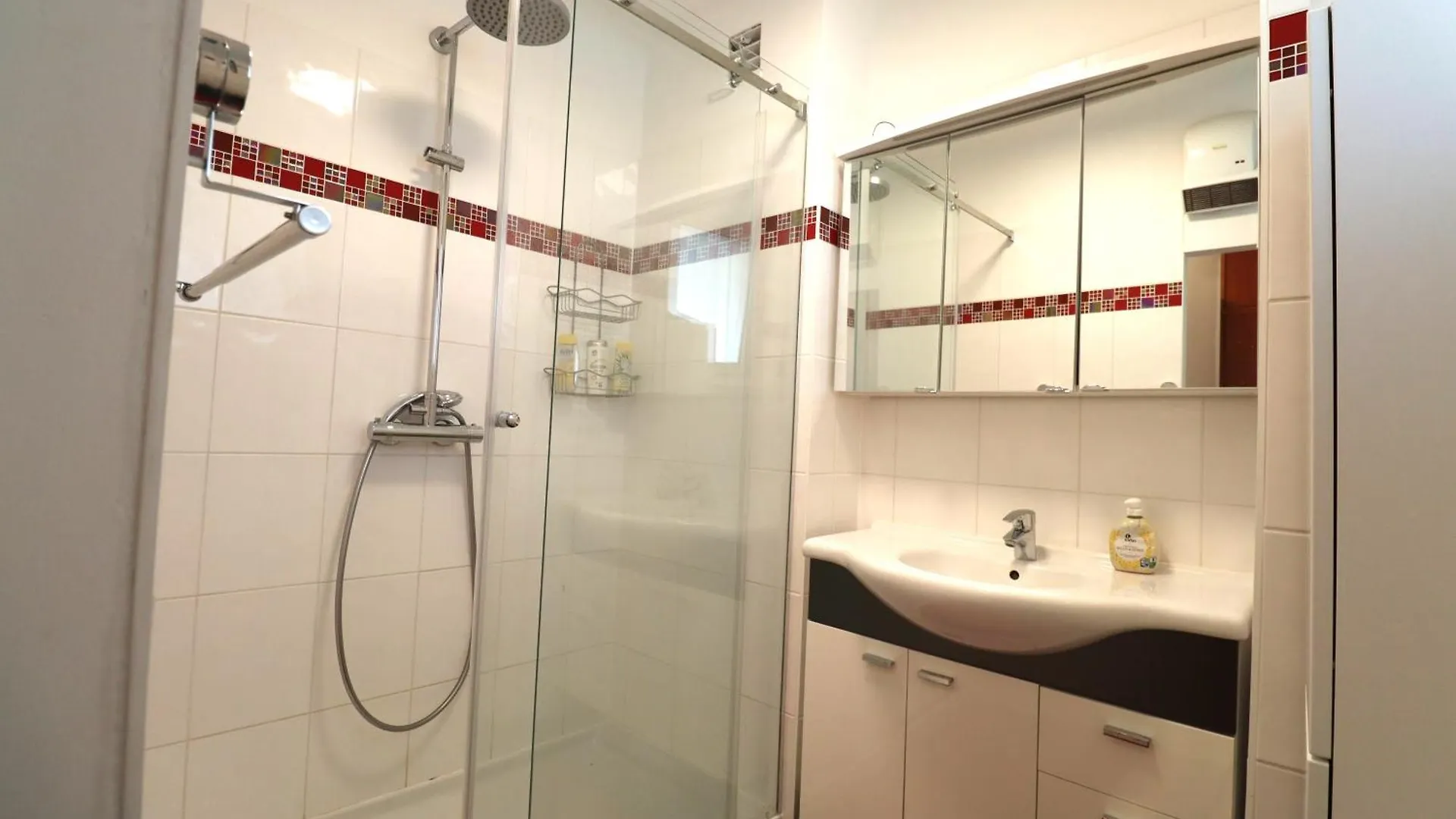 Exclusive Serviced Flat On Taborstrasse Wiedeń
