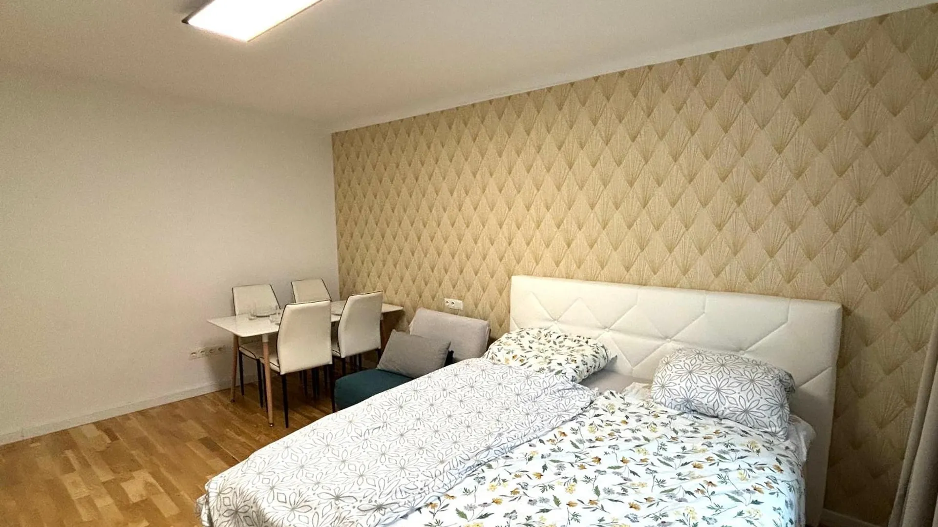 Exclusive Serviced Flat On Taborstrasse Wiedeń 0*,