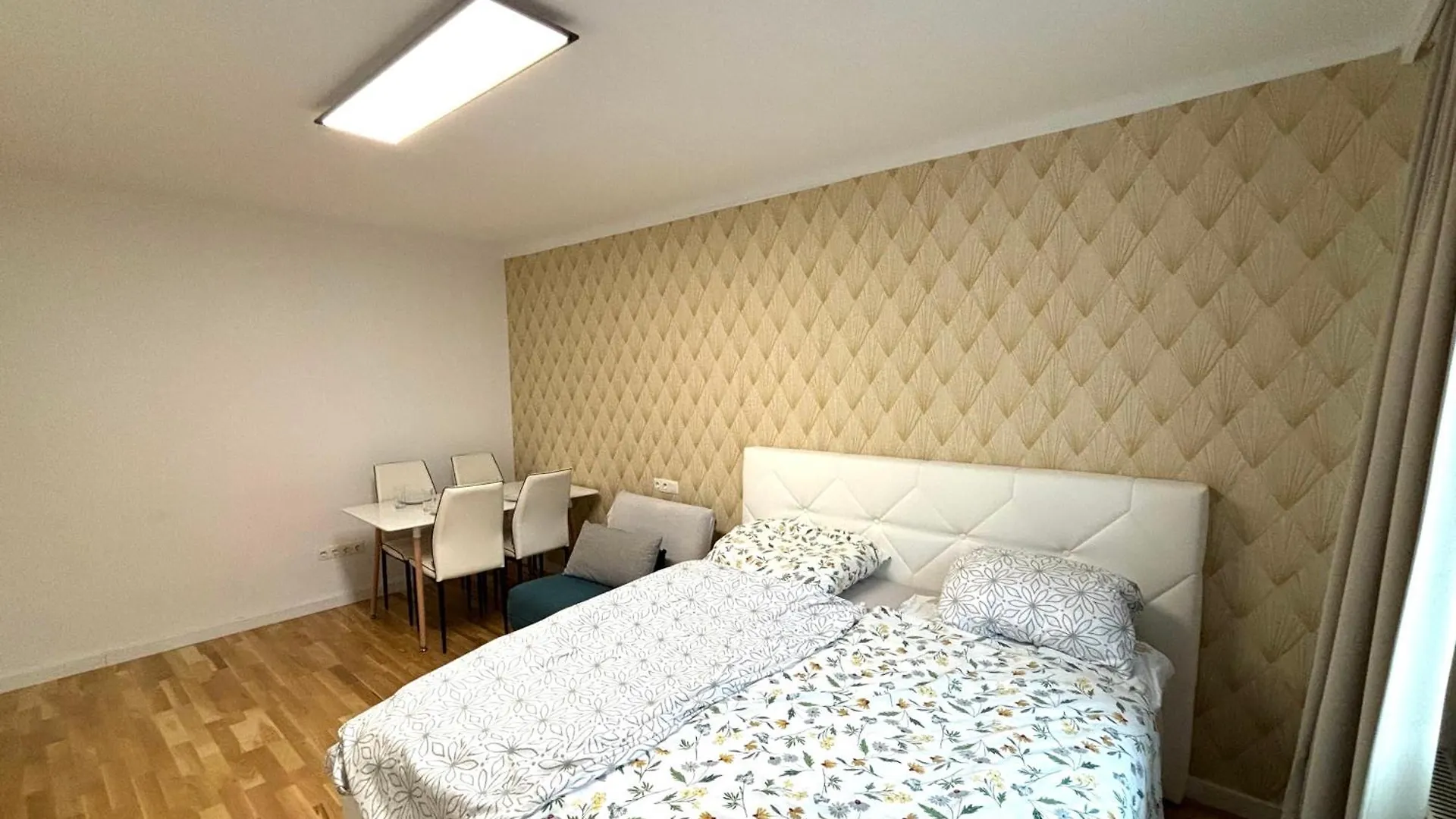 Exclusive Serviced Flat On Taborstrasse Wiedeń Austria